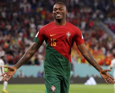 Rafael Leao scored his first goal for the national team on his World Cup debut